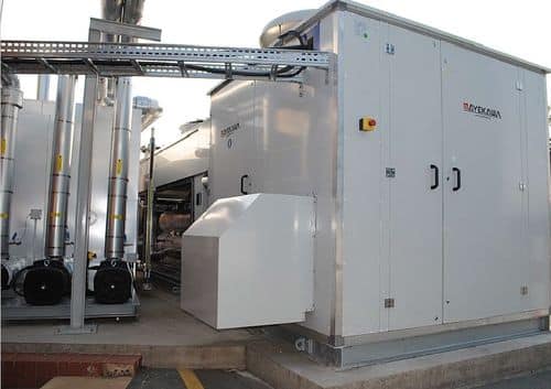 Chillers, pumps and tank